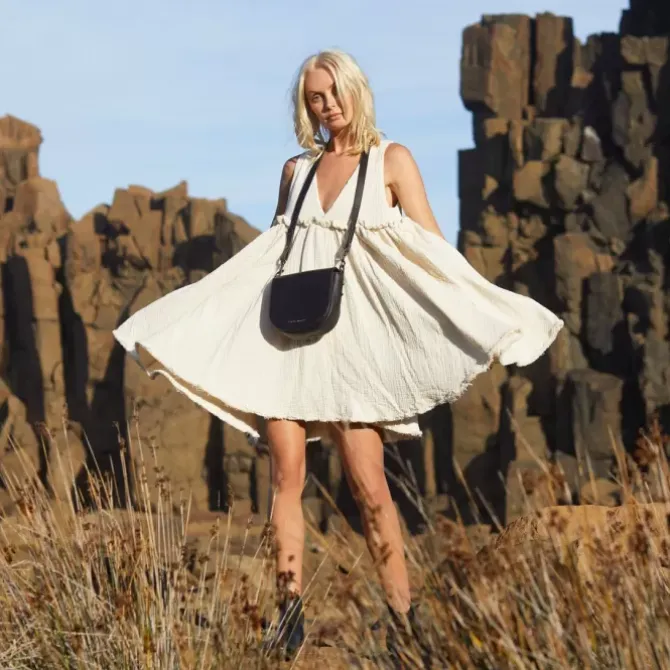 Status Anxiety Handbags>Art of Pretending - Black