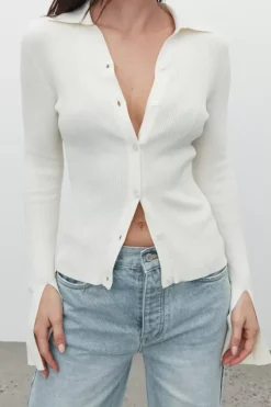 Bayse Brand Tops|Shirts><noscript><img width=