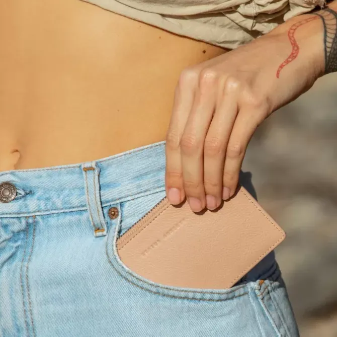 Status Anxiety Wallets>Avoiding Things - Dusty Pink