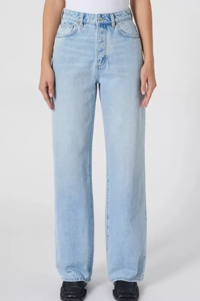 Neuw Denim Denim>Coco Relaxed Jetlag - Light Vintage Indigo