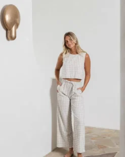 BLVD. the label Tanks>Cove Check Tank