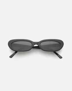 Lu Goldie Eyewear>Lola - Black