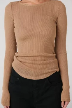 Bayse Brand Tops><noscript><img width=