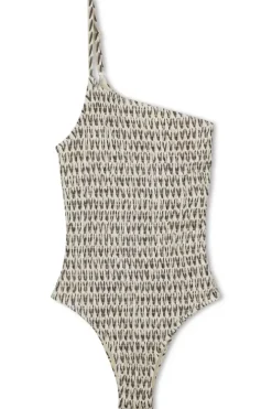 Zulu and Zephyr Swim><noscript><img width=